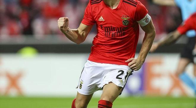 英超直播-关于赛地聚焦：NBA季后赛今夜热度飙升，本菲卡强势反弹，震撼外界，心理建设被强调的信息-英超直播